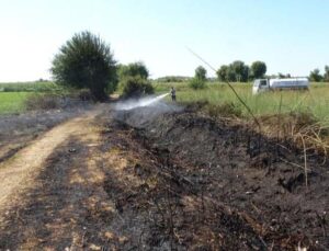 Su doldurmaya gelen tanker yangının büyümesini önledi