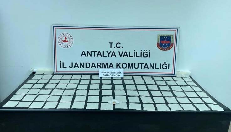 Antalya’da jandarma tarafından 100 bin kullanımlık uyuşturucu hap ele geçirildi