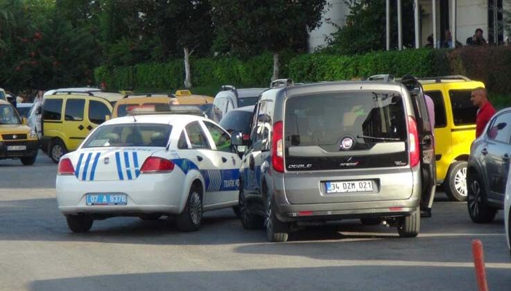 Korsan turist taşırken yakalandı, müşterisine “Bugün yok, polis beni yakaladı, yapacak bir şey yok” dedi