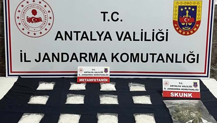 Piyasaya uyuşturucu sürmeye hazırlanan şüpheli operasyonla yakalandı
