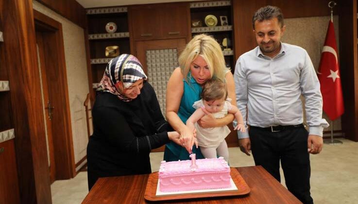 Türkiye’nin ikinci rahim nakli bebeği 1 yaşında