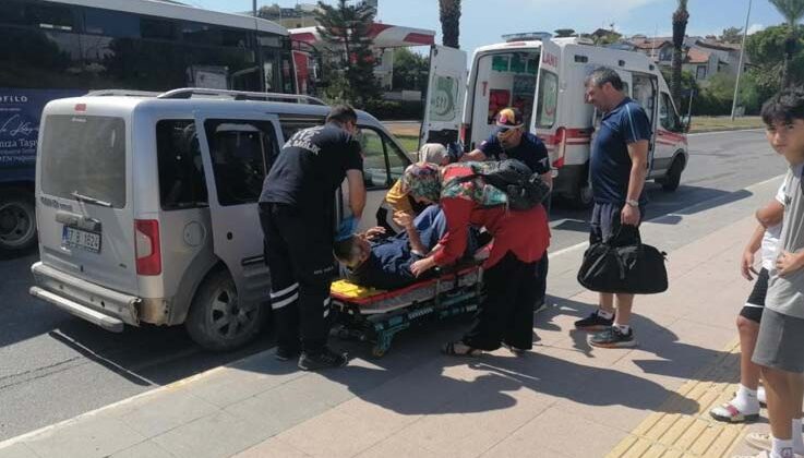 Kanser tedavisi görmeye giderken kaza yaptılar, yola ambulansla devam etti