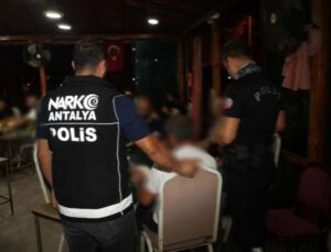 Antalya’da kafe ve kıraathane denetimi