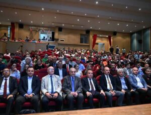 Başkan Böcek: “Türkiye Deprem Vakfı ile beraber çalışacağız”