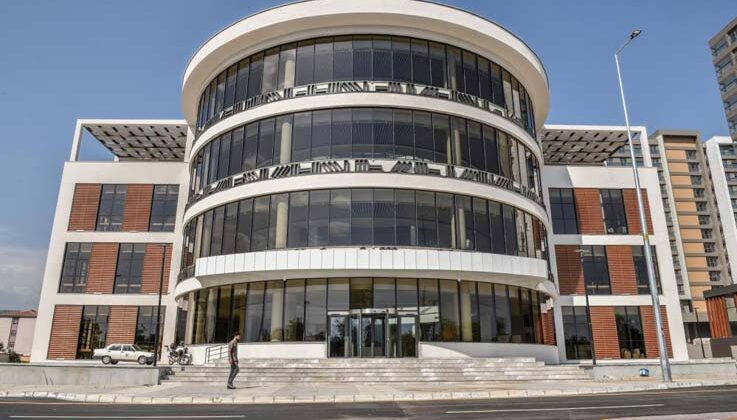Kepez’den Cumhuriyete çok özel kütüphane