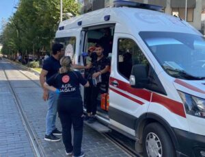 Antalya’da bıçaklı kavga: 1 yaralı