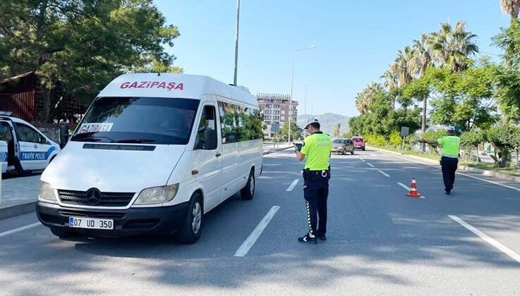 Yolcu minibüsleri denetlendi