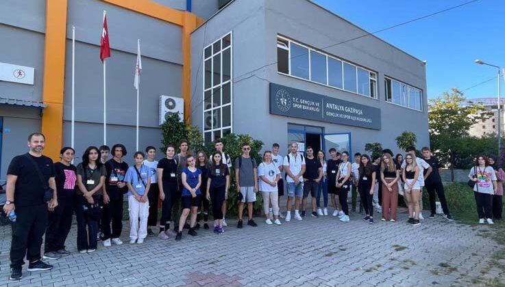 Avrupalı öğrenciler Gazipaşa’da ağırlandı