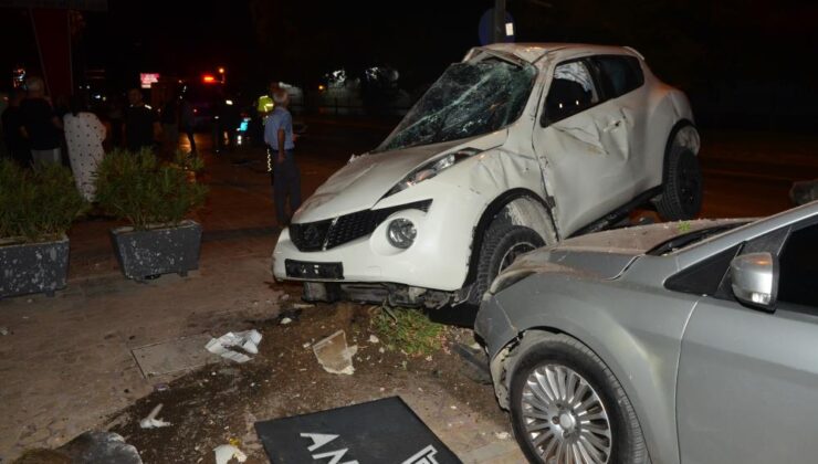 Kontrolden çıkan otomobil ortalığı savaş alanına çevirdi: 1 yaralı