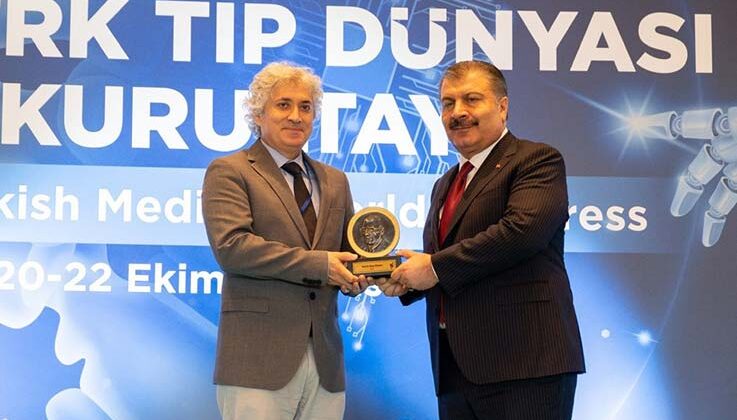 Prof. Dr. Ömer Özkan’a, TÜSEB Aziz Sancar Bilim Ödülü