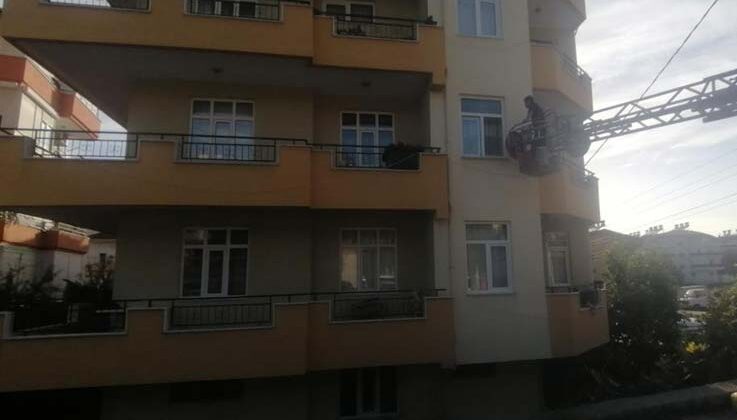 Bir kadının ’Eşime ve oğluma ulaşamıyorum’ ihbarı polisi alarma geçirdi