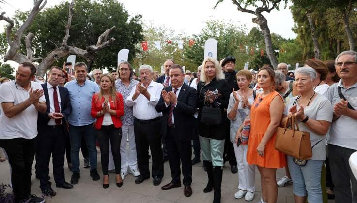 Başkan Böcek: “Cumhuriyet demek bağımsızlık demek”