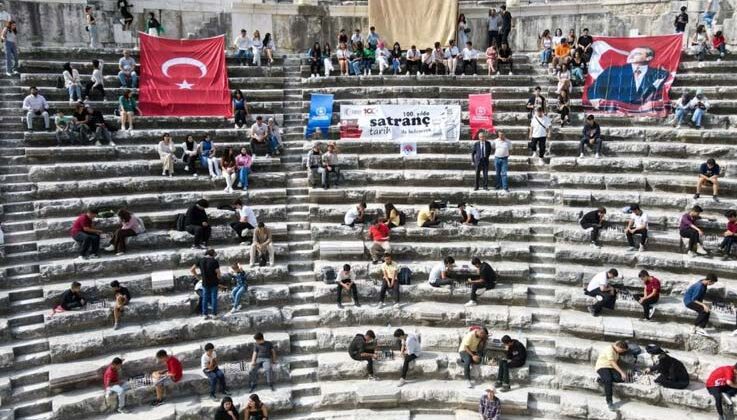 Aspendos Antik Tiyatrosu’nda “Satranç Tarihle Buluşuyor” etkinliği düzenlendi