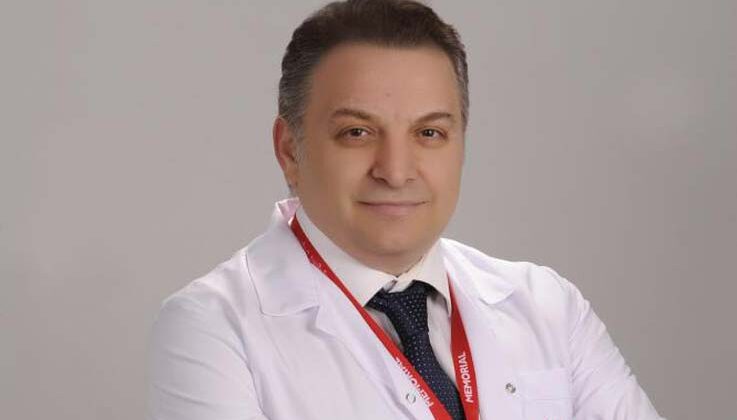 8 saatten fazla masa başında kalanlara omurga sağlığı uyarısı