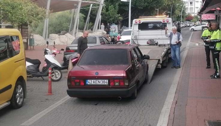 Polisin önünde egzoz patlattı 4 bin 936 TL para cezası yedi