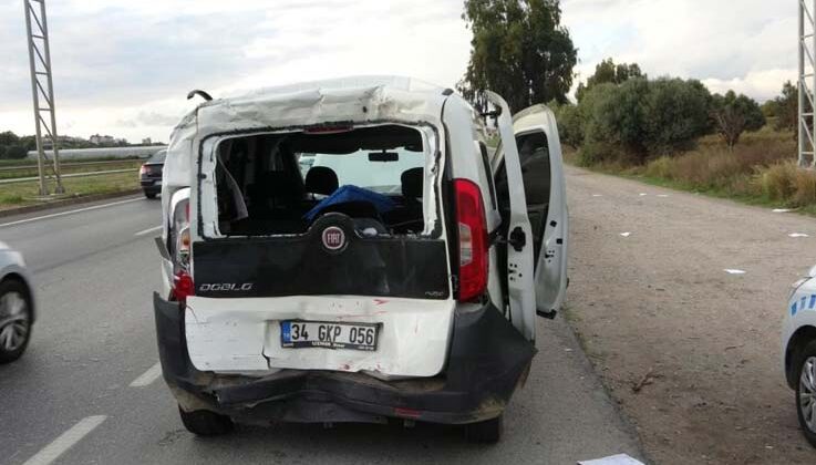 Kırmızı ışıkta bekleyen araca tır arkadan çarptı: 1 yaralı