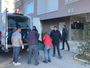 Gece eğlendiği arkadaşının sabah cansız bedeniyle karşılaştı