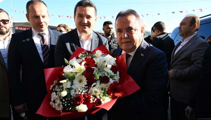 Kumluca Toptancı Halleri sezon açılışı gerçekleşti