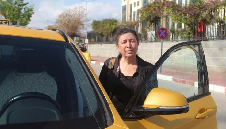Kadın taksiciye durakta erkek meslektaşlarından mobbing iddiası