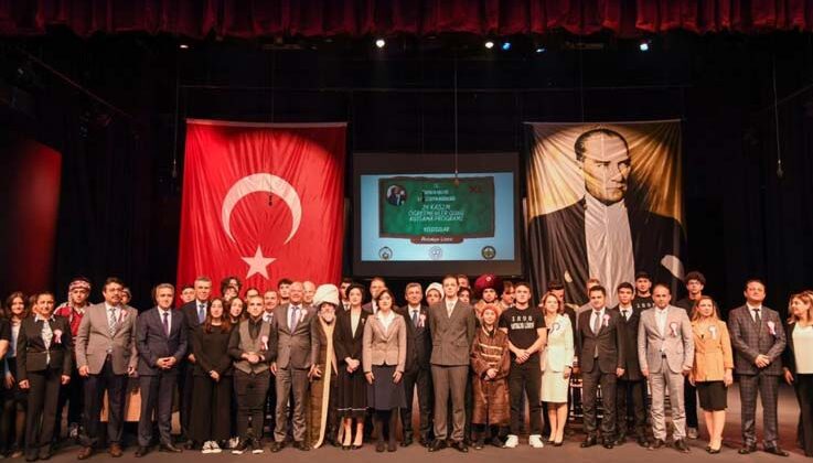 Antalya’da Öğretmenler Günü kutlandı