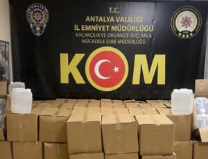 Antalya’da 7 bin litre kaçak alkol operasyonu