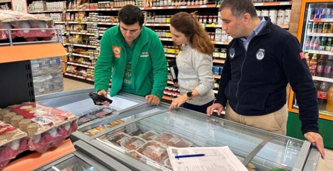 Zabıta ekiplerinden marketlere denetim