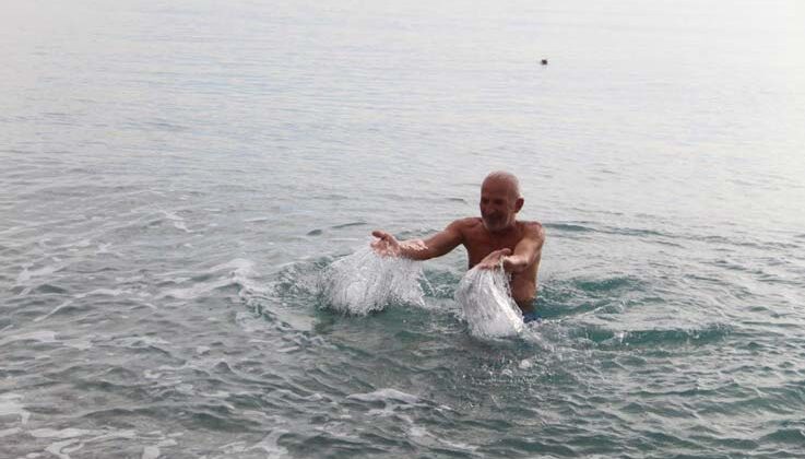 Antalya’da aralık ayında deniz keyfi