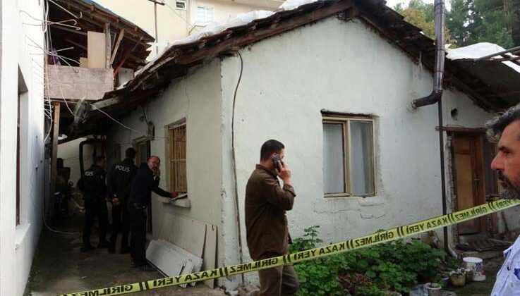 Tek başına yaşadığı gecekonduda ölü bulundu