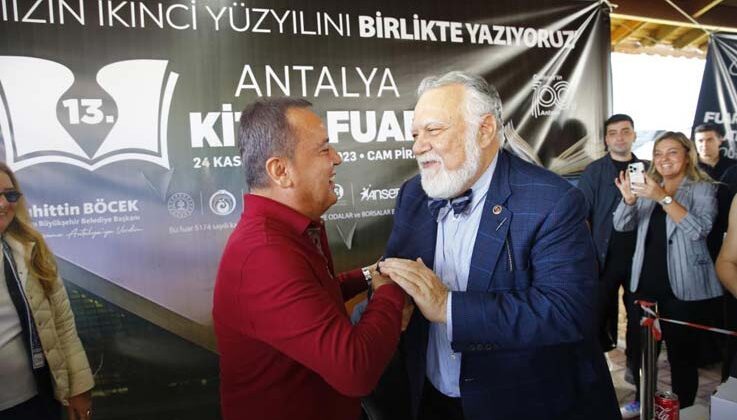 Kitap fuarına yoğun ilgi