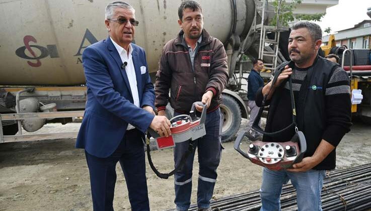 Kemer, Göynük kapalı pazar yerine ilk betonlar döküldü