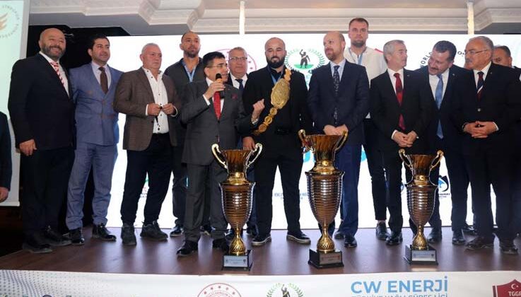 CW Enerji Yağlı Güreş Ligi Ödül Töreni gerçekleştirildi