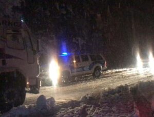 Antalya-Konya karayolunda kar sebebiyle ağır tonajlı araçların geçişine izin verilmiyor