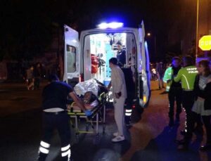 Motosikletin çarptığı sürücü ambulansa kaldırılırken polislere dua etti