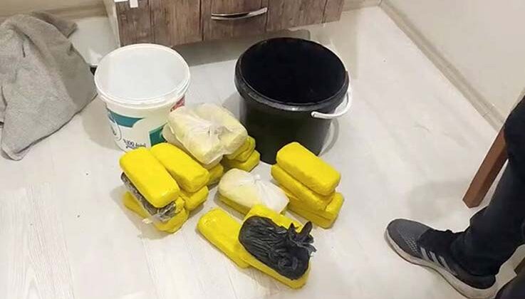 Uyuşturucu madde operasyonunda 15 kilogram eroin ile geçirildi