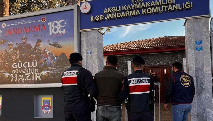 10 adet suç kaydı ve 15 yıl 2 ay hapis cezası bulunan firari yakalandı