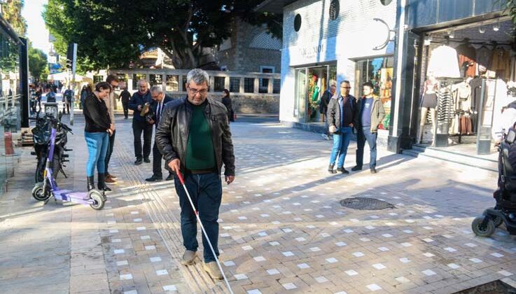 İşgal altındaki engelli kılavuz çizgileri yenilendi