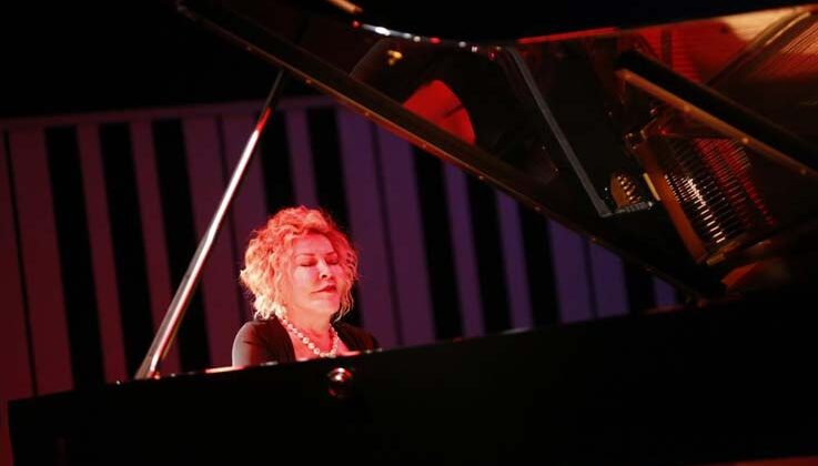 Antalya Piyano Festivali Gülsin Onay konseri ile sona erdi