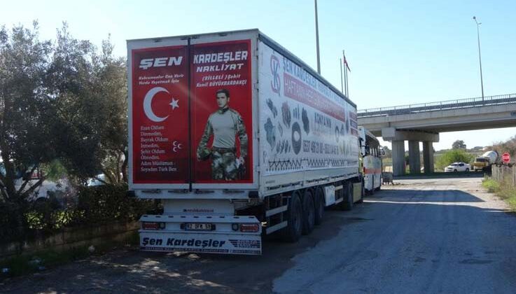 Manavgat’ta park halindeki tırdan 30 bin TL’lik kablo çalındı