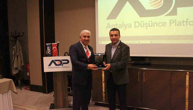 AGC Başkanı İdris Taş: “Basını güçlü ülkeler, aynı zamanda sosyal refahı, gelişmişliği de yüksek ülkelerdir”
