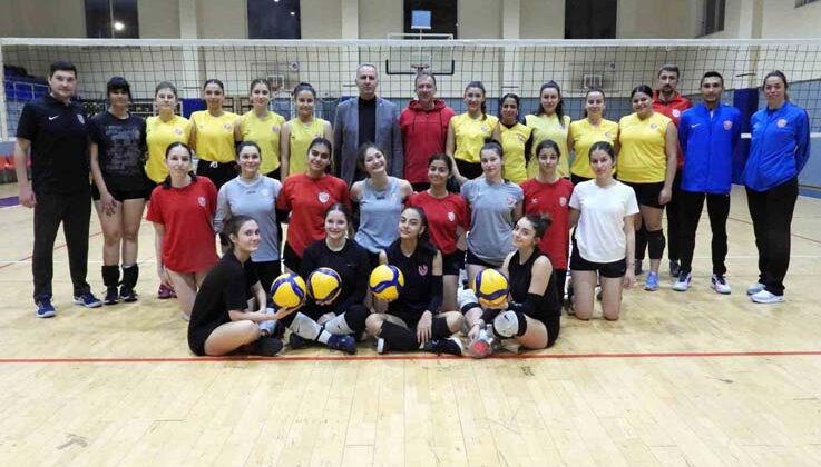 Kepez’de voleybol ateşi yeniden yakıldı