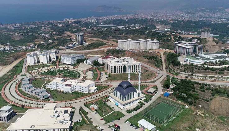 ALKÜ’ye iki önemli merkez kuruldu