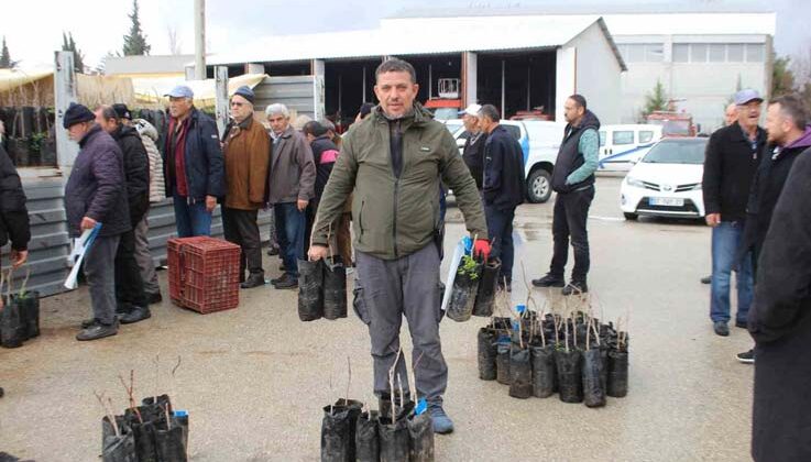 Büyükşehir’den Korkutelili üreticilere destek