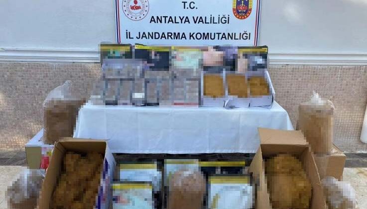 Jandarmadan iş yerine kaçak tütün baskını