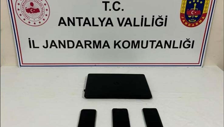 İnternet üzerinden açtıkları sahte hesaplarla 3 milyon TL’lik vurgun jandarmaya takıldı