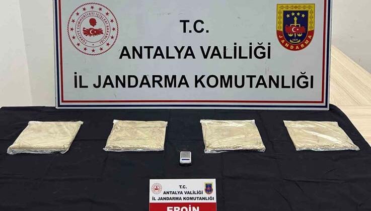 2 kilogram eroin piyasaya sürülemeden ele geçirildi