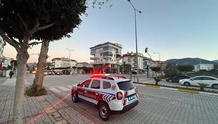 Jandarmadan 36 araç sürücüsüne 93 bin lira ceza