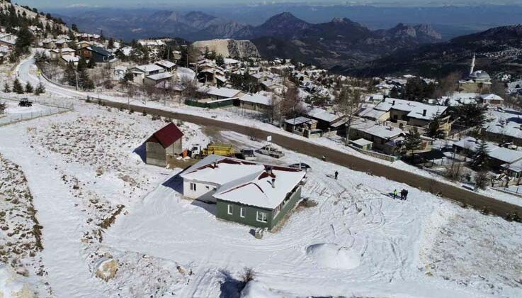 Konyaaltı’nın Saklıkent’teki ek hizmet binası son aşamada