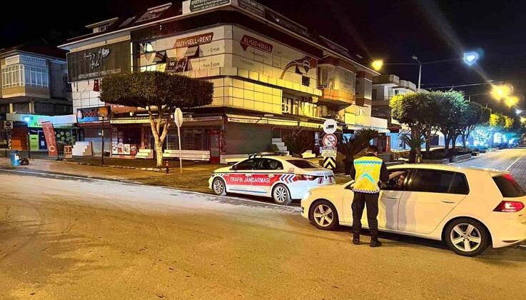 Alanya’da 48 araç ve sürücüsüne 94 bin lira ceza