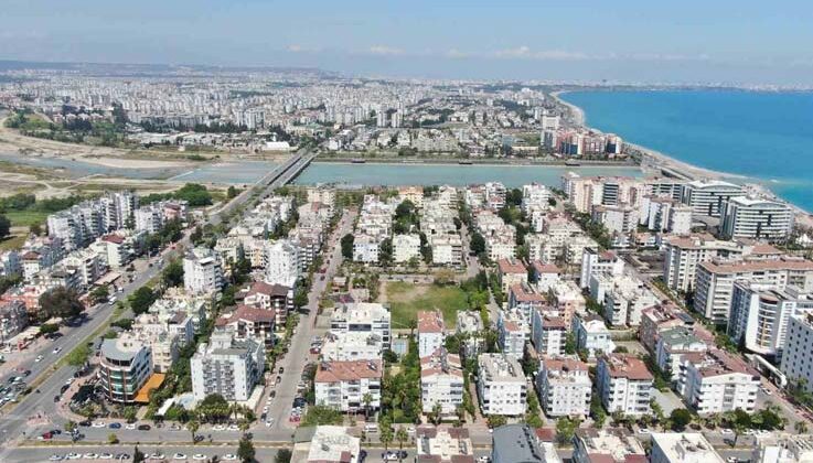 Konut satışlarının yüzde 40’a yakın düştüğü Antalya’da tersine göç başladı