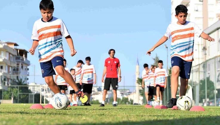Konyaaltı’nda kış spor kursları başlıyor